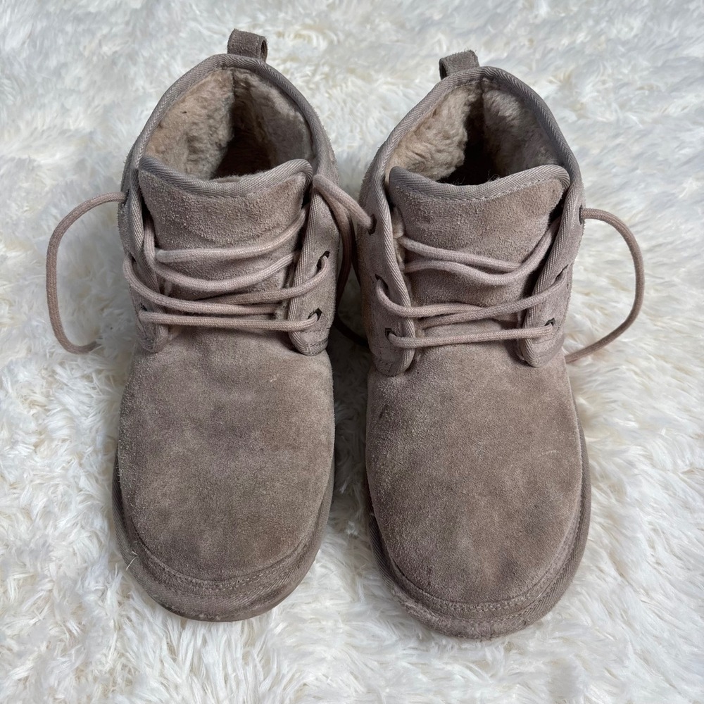 UGG Neumel Suede Lace Up Chukka Boots Taupe Tan 3236 Mens 10
